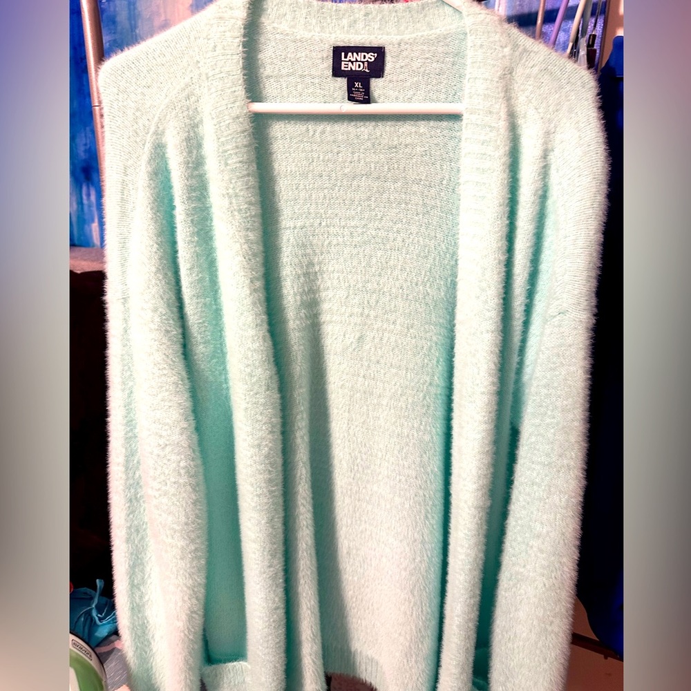Lands End Girls Cardigan. Light Green. XL